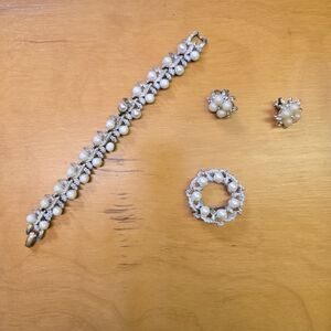 Amerique vintage bracelet, brooch, clip on earring set